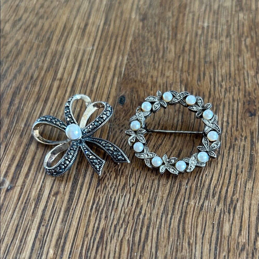 Elegant Silver and Pearl Brooch Set